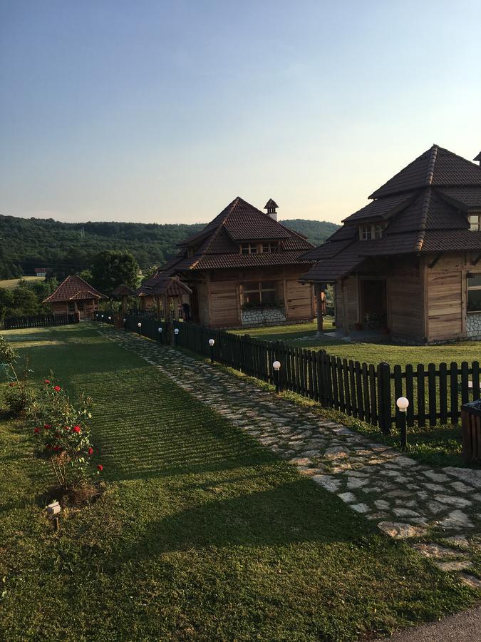 Nacionalna Kuca Bajo Mackat Vila Exterior foto
